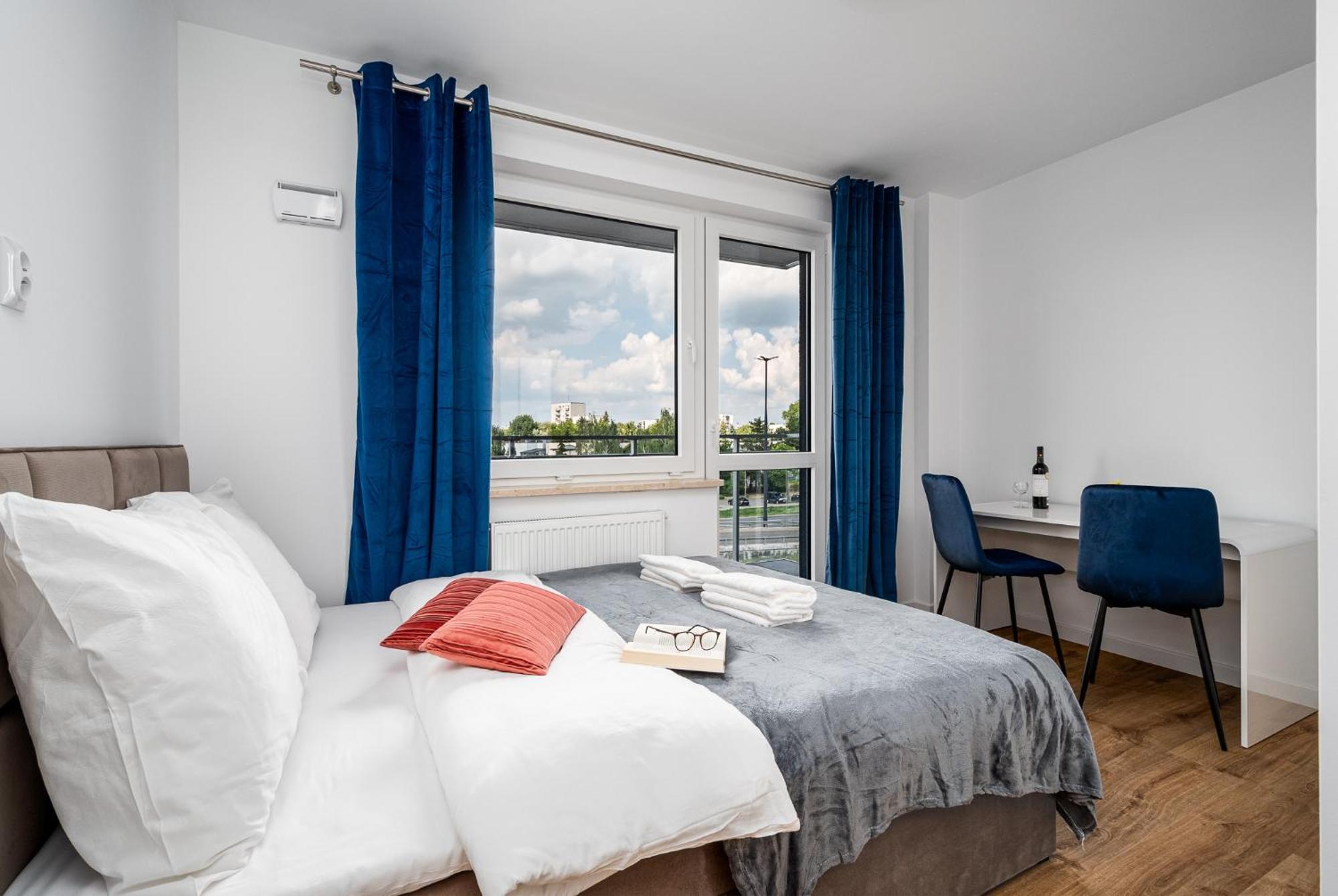 Rentplanet - Apartamenty Pileckiego Warszawa Exteriör bild